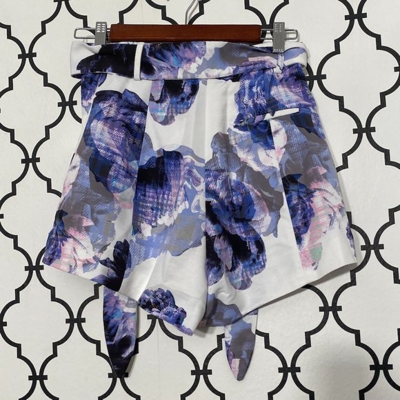 Floral shorts - Picture 4 of 4